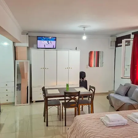 Acropolis Echoes Apartamento *